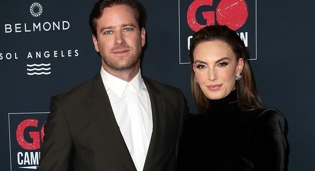 Elizabeth Chambers, l’ex-femme d’Armie Hammer, s’exprime