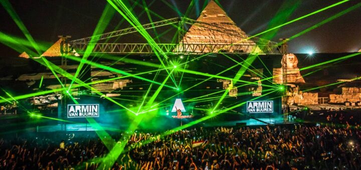 Armin van Buuren live at FSOE 500 (The Great Pyramids Of Giza, Egypt) 🇪🇬 (September 15, 2017)